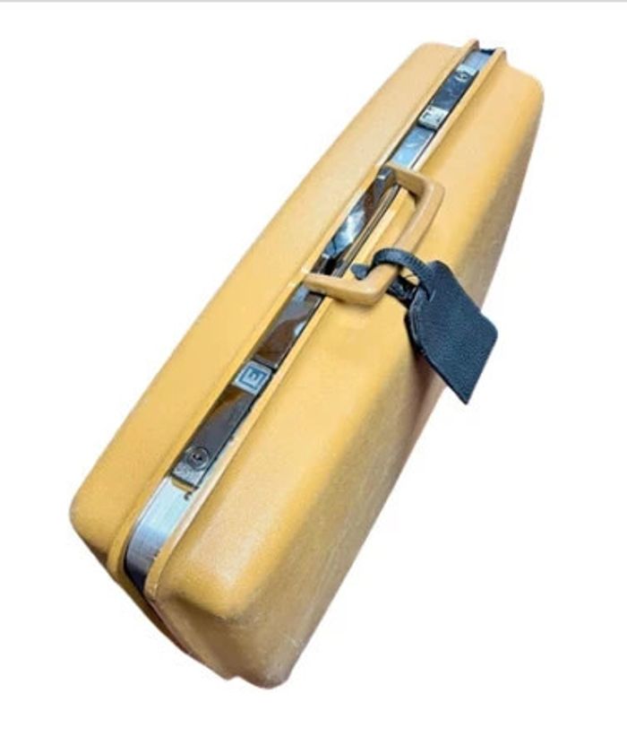 🔆 Magnifique valise Samsonite modèle Saturne couleur vive 61 X 45 X 18 cm en très bon état - photo numéro 2