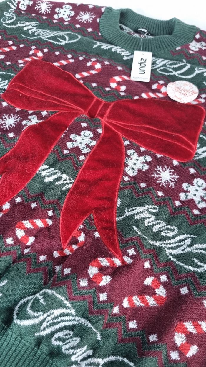 Pull de Noël Moche Tressé Nœud Velours Rouge et Vert - "Merry Christmas" - photo numéro 2