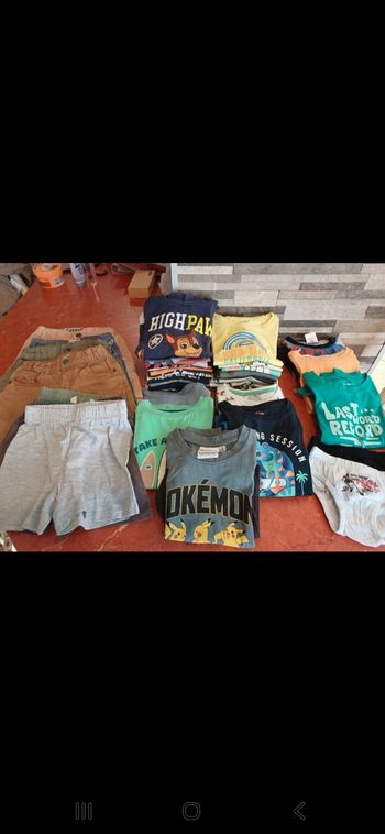 Lot de vêtements été garçon taille 4 ans