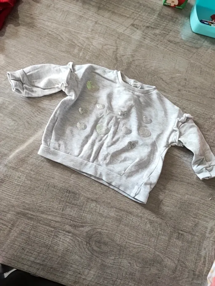 Pull gris