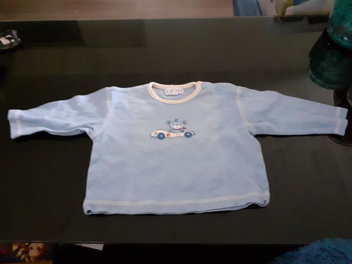 Tee shirt
