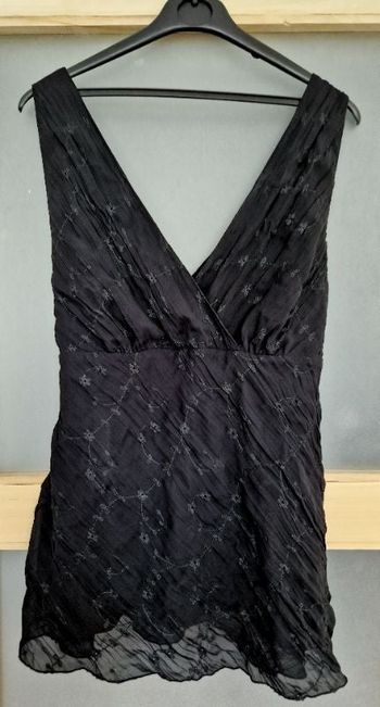 Haut décolleté noir