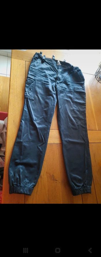 2 pantalons d intervention anti-statique taille 44