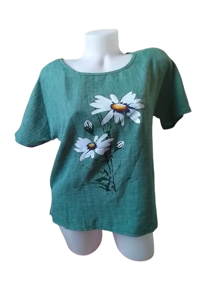Tee shirt vert ample motif fleur