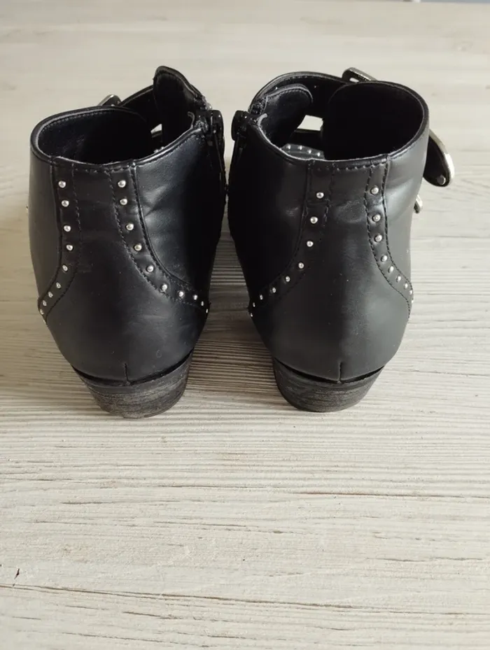 Bottines noires - photo numéro 3