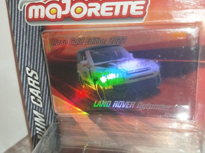 Majorette Land Rover Defender 90 Rose Gold Édition 2022 Série Prémium cars - photo numéro 3