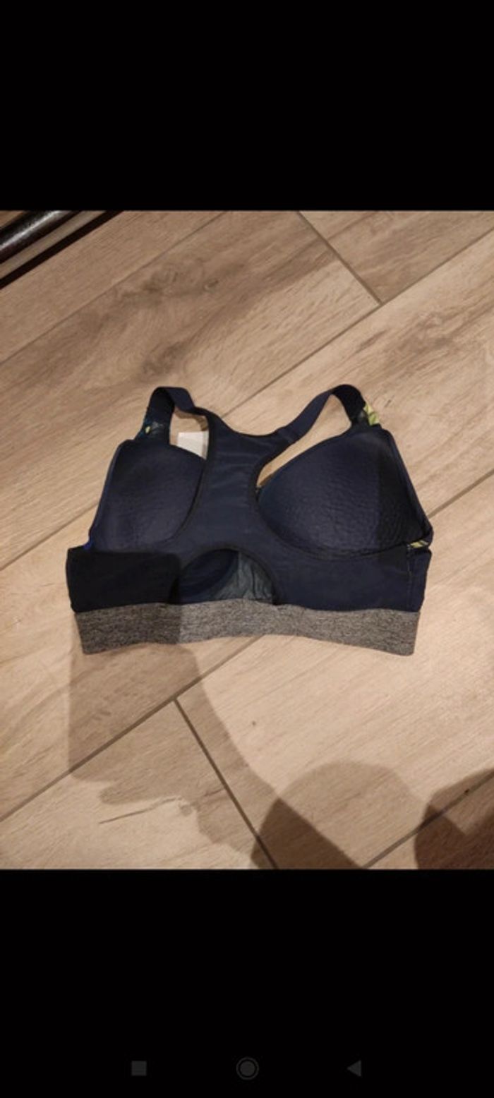 Brassière de sport - photo numéro 2