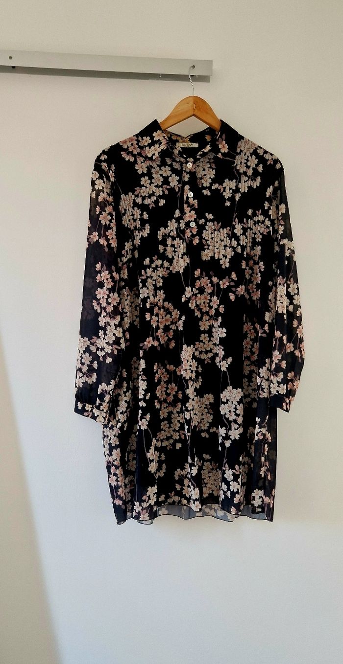 Robe fluide a motif taille M
