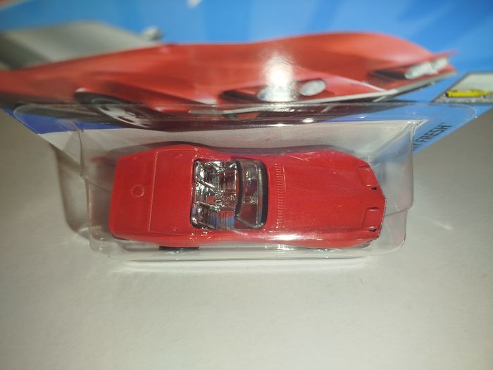 Hot Wheels '72 Stingray Convertible 2024 - photo numéro 7