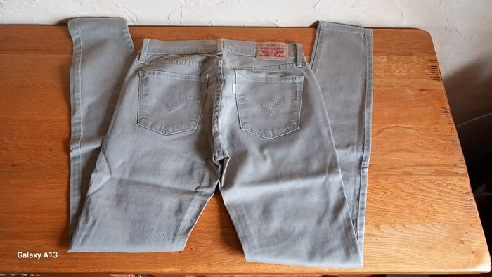 Jean Levi's beige - photo numéro 2