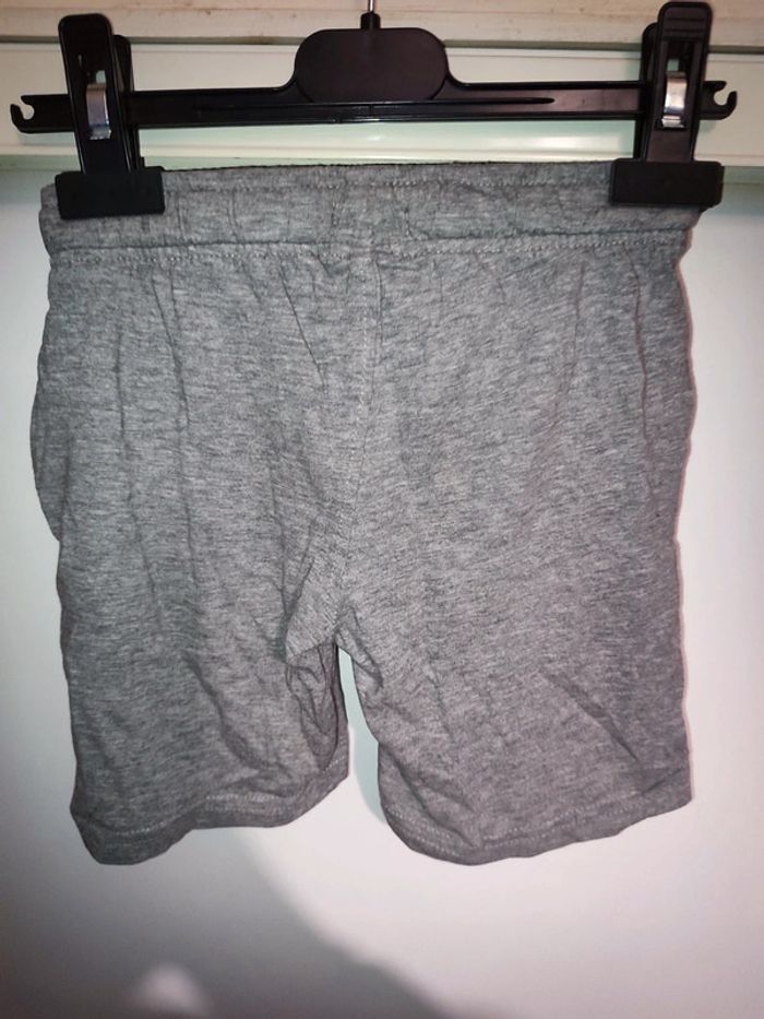 Short garçon - photo numéro 2