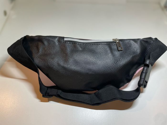 Sac banane irisée nude rose holographique - photo numéro 3