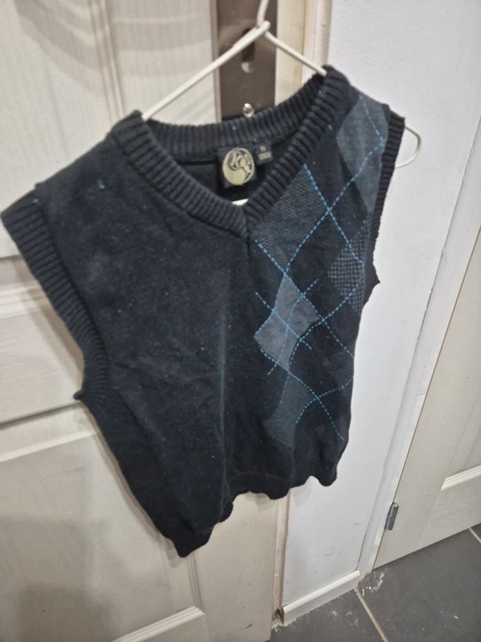 Pull noir sans manche - photo numéro 3