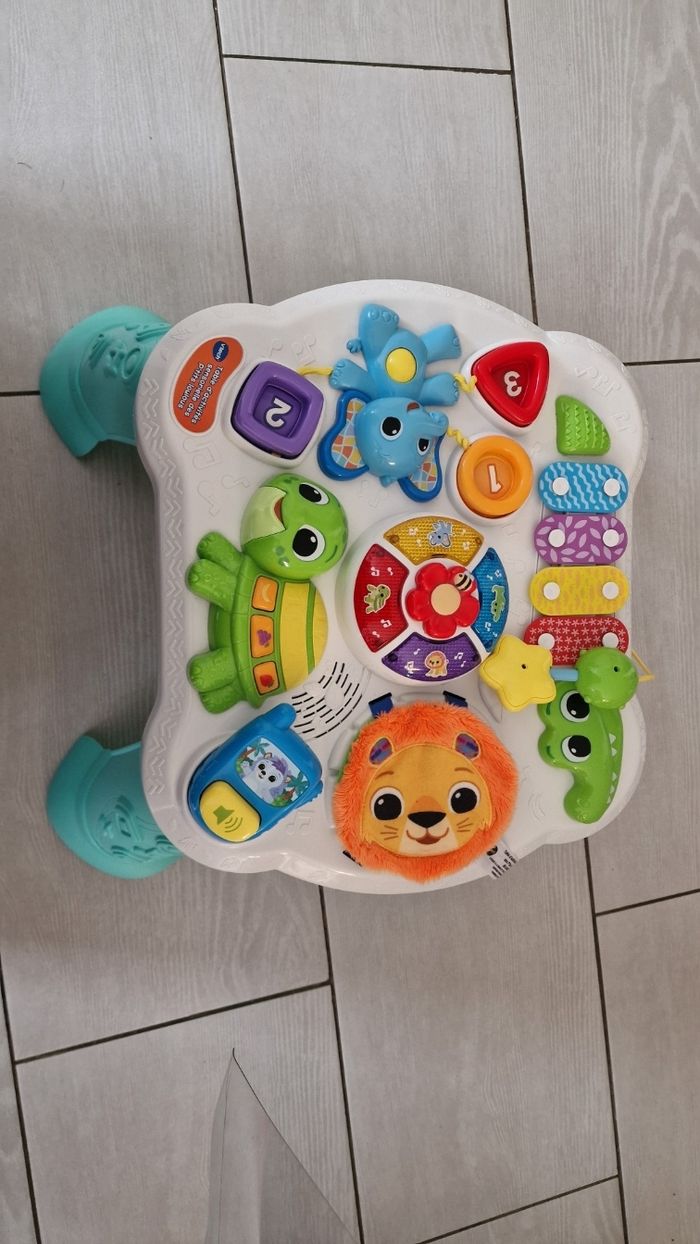 Table d'activités sensorielle vtech