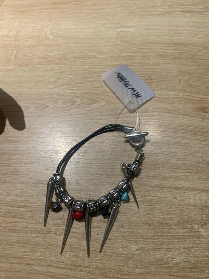 Bracelet pic avec petite pierres