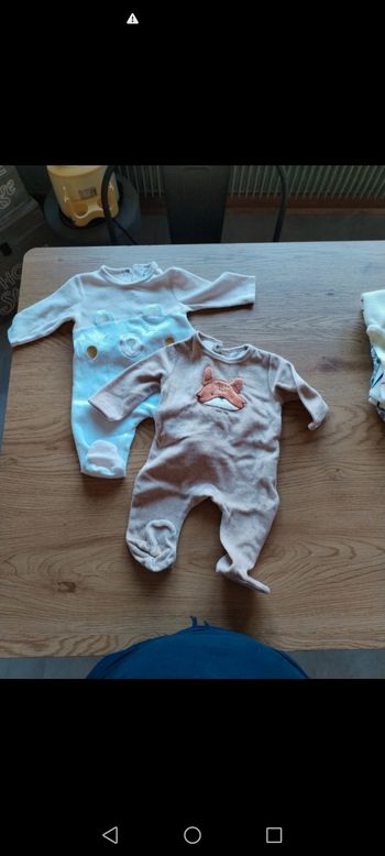 2 pyjamas