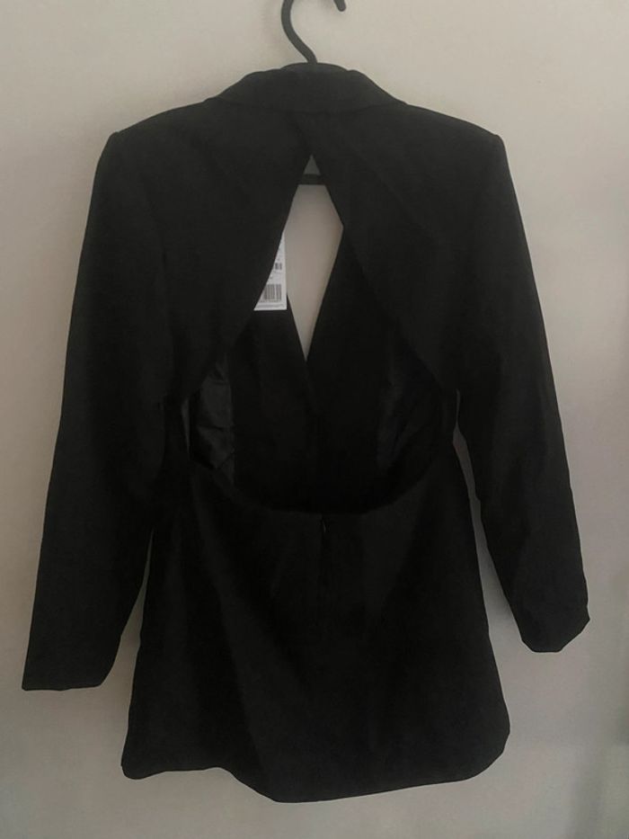 Combi short blazer dos nu noir très chic - photo numéro 2