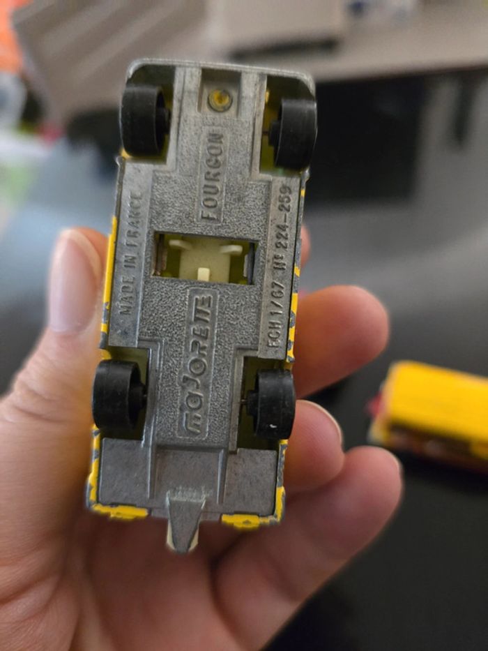 Lot de petites voitures vintage Majorette et Norev - photo numéro 6