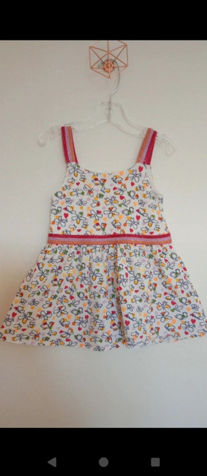 Robe d'été taille 2 ans. Du pareil au même
