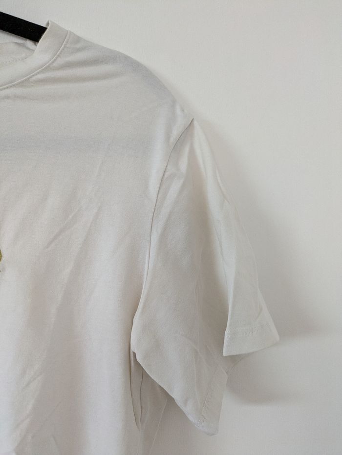 T-shirt avec broderie muse - photo numéro 3