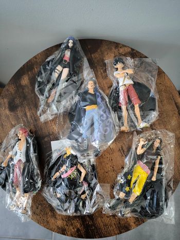 Lot de 6 figurines one piece neuve