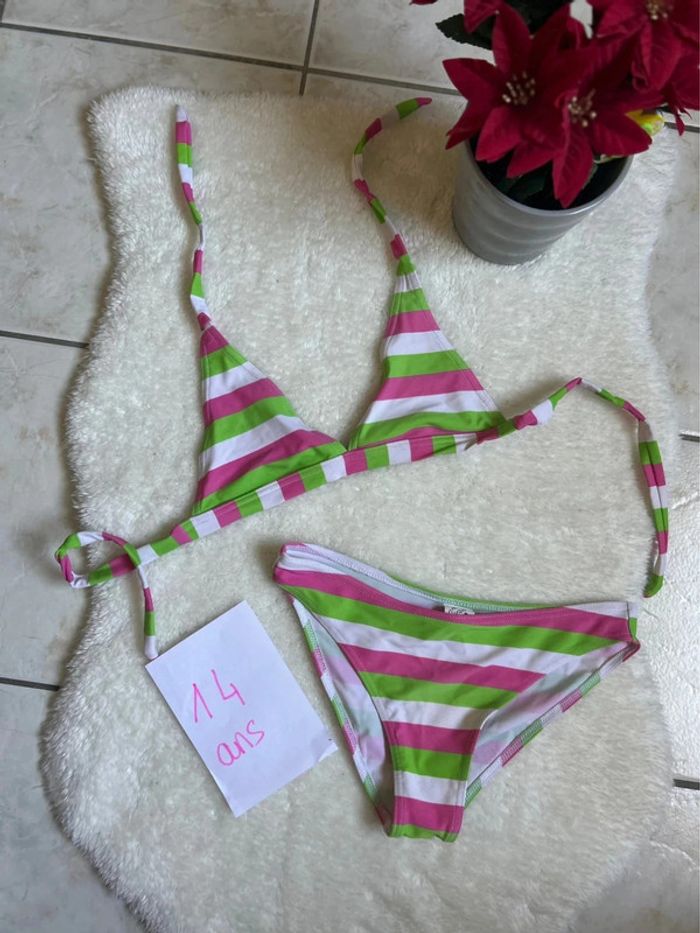Maillot de bain ~ 14 ans