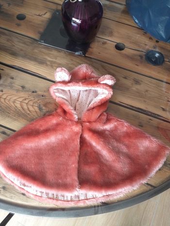 Cape taille 12 mois