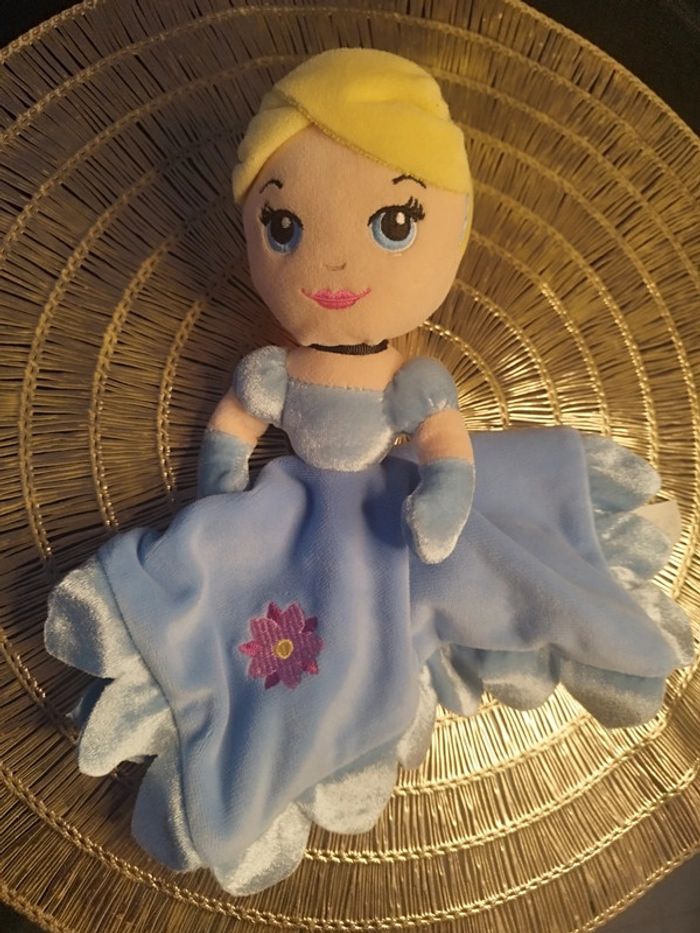 Doudou Cendrillon - photo numéro 5