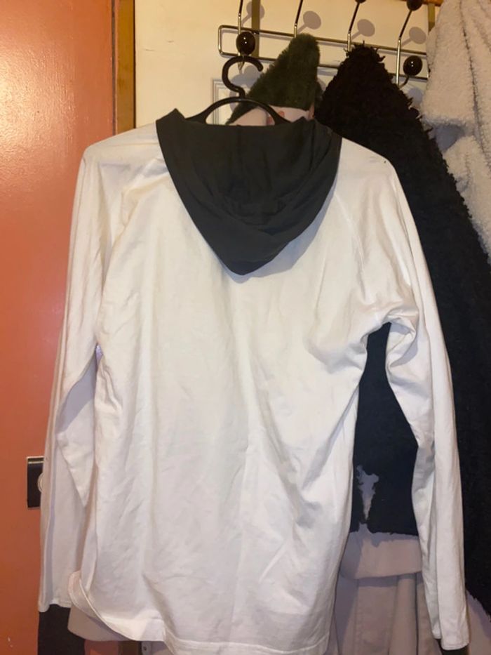 Sweat a capuche - photo numéro 6