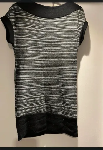 🖤 Pull sans manches noir & gris rayé - taille 36