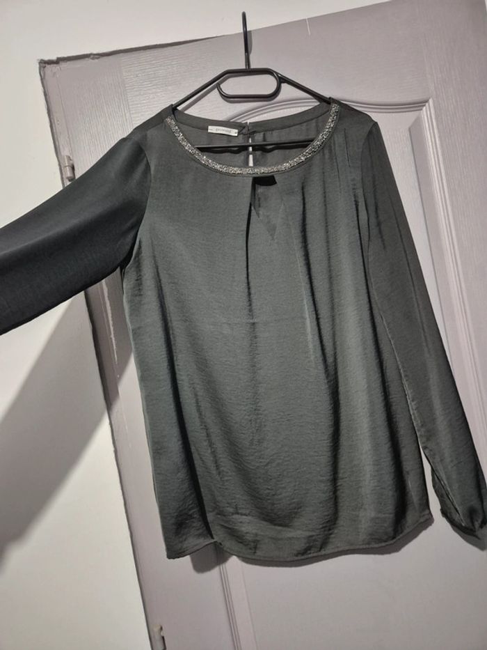 Haut gris/noir