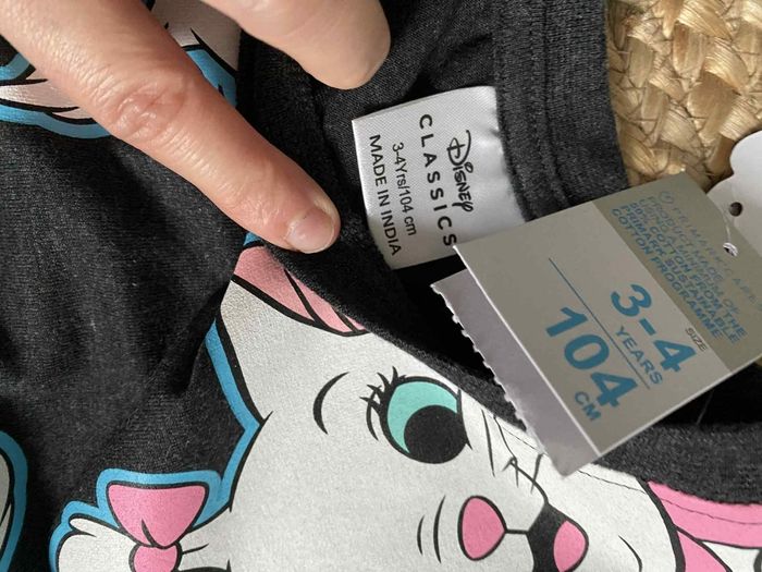 T-shirt mc marie disney primark 3/4 ans - photo numéro 2