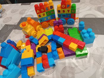 Train de l'alphabet et lego