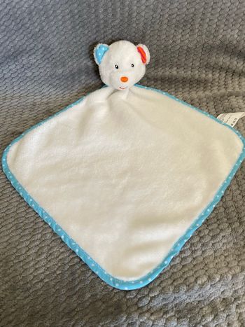 Doudou plat ours blanc bleu grelot Action Jurong Kangning Plush Factory