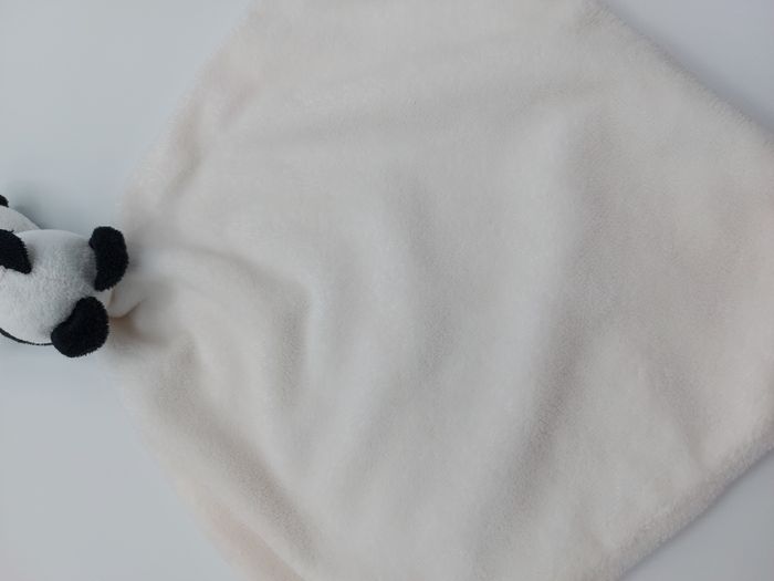Doudou plat ours panda blanc noir ZEEMAN grelot mouchoir - photo numéro 3