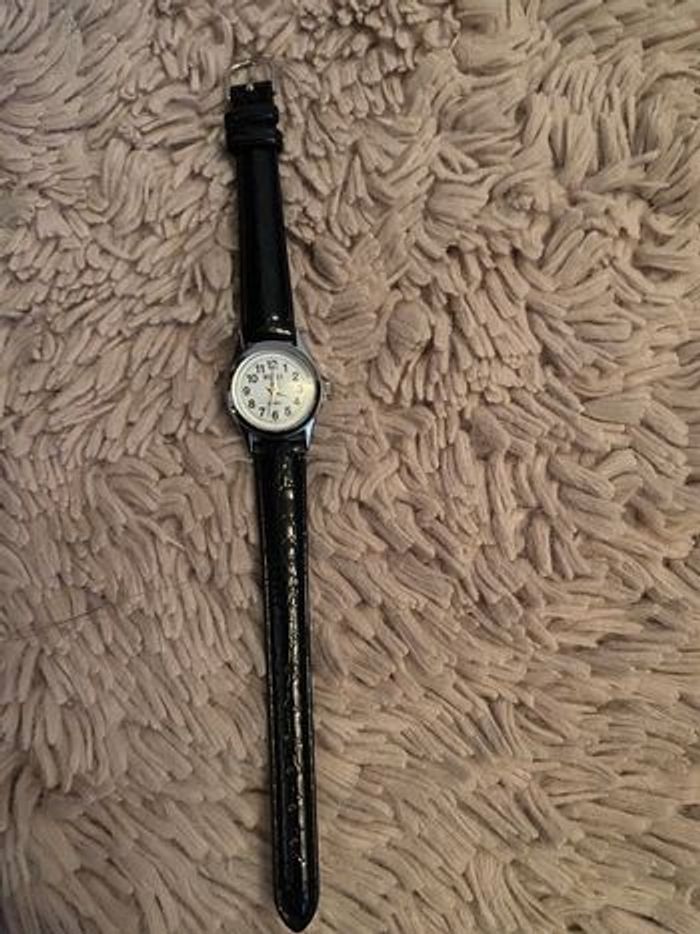 Montre femme - photo numéro 2