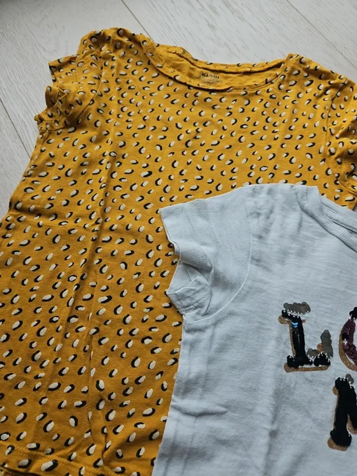 2 t-shirts - photo numéro 3