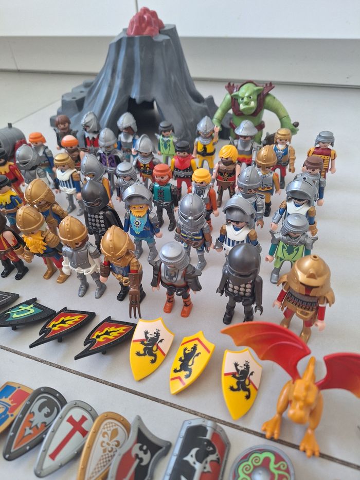 Gros lot playmobi 42l chevaliers guerriers - photo numéro 10