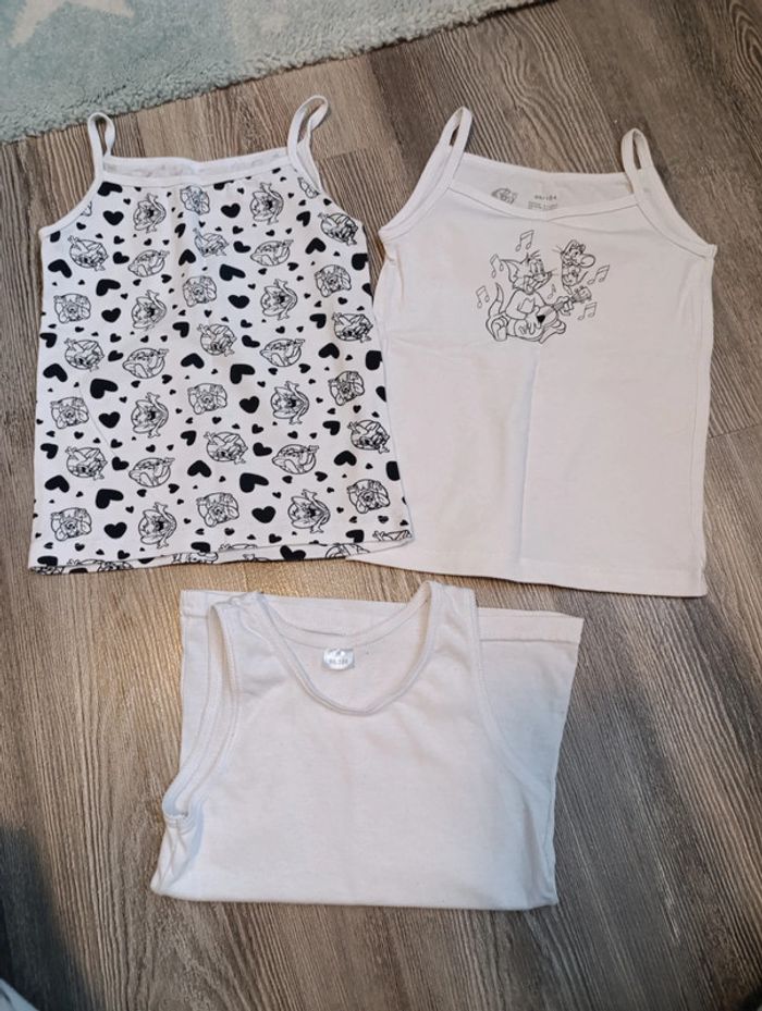 Lot de deux débardeurs 98/104 cm
