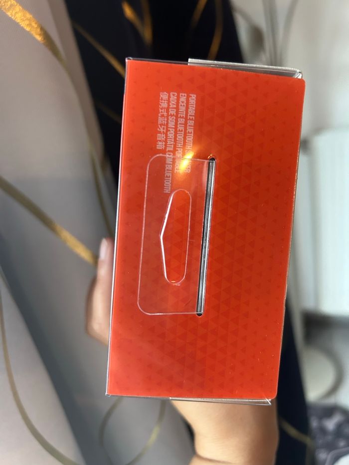 Enceinte JBL Clip 4 - photo numéro 2