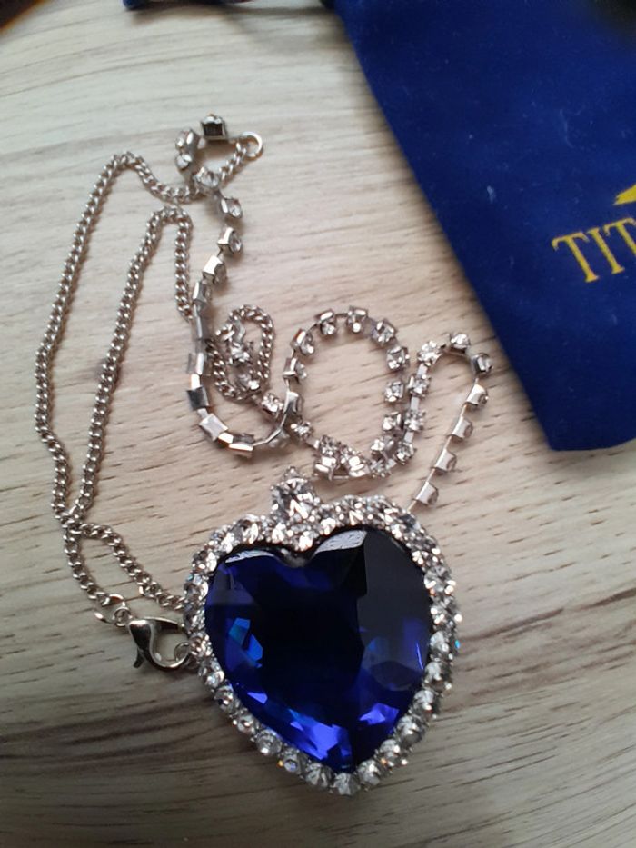 Collier Titanic, collier coeur océan porté par Rose dans le film - photo numéro 4