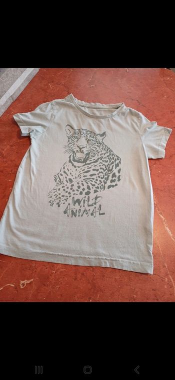 T.shirt garçon taille 8 ans