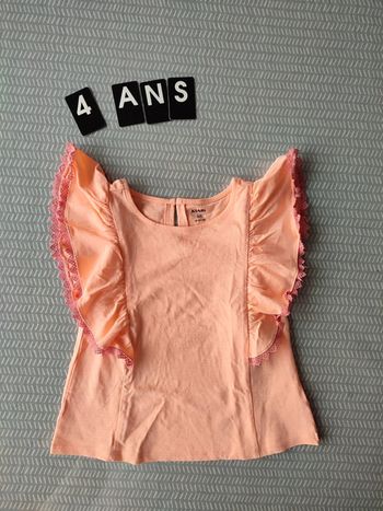 T-shirt été manches fantaisies – Neuf sans étiquette Taille 4 ans Marque : Kiabi