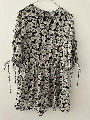 Combishort fleurs marguerites noire blanche et jaune Mango T36 S