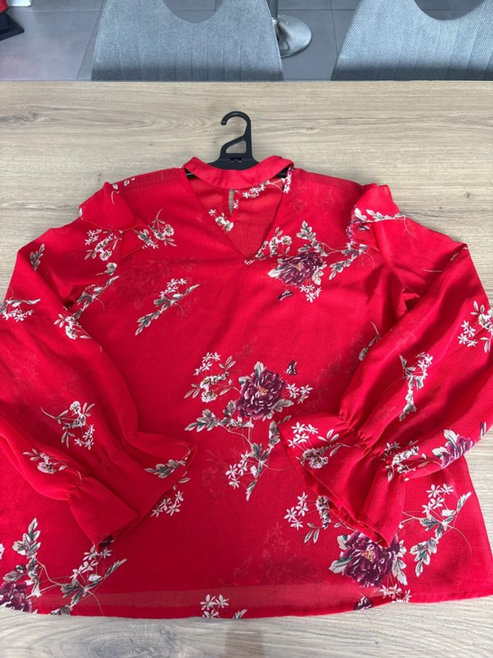 Blouse femme rouge fleuri - photo numéro 2