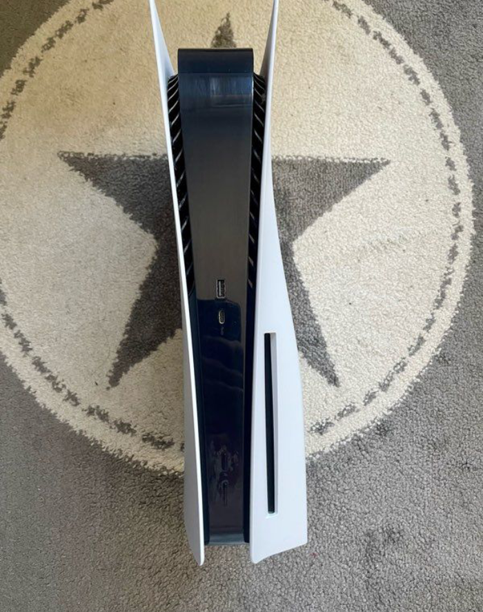Playstation 5 - photo numéro 2