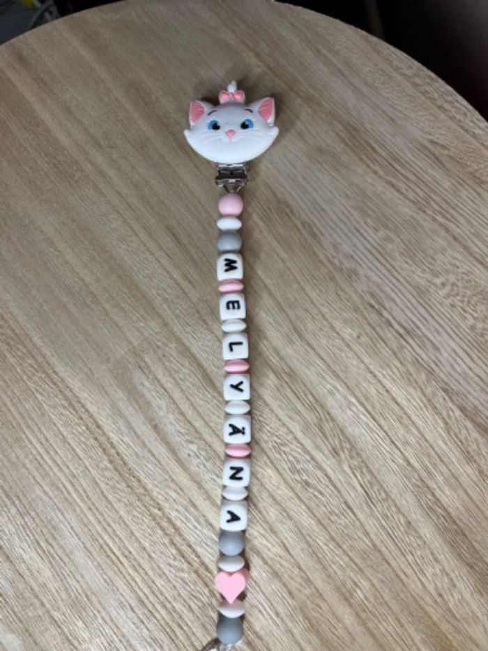 Attache tétine personnalisé