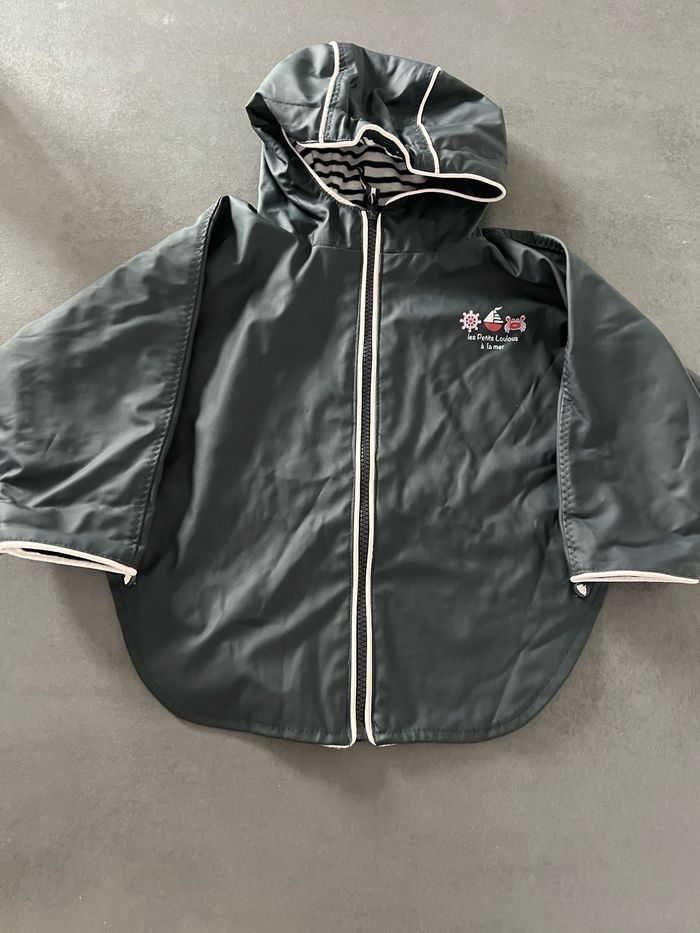 Imperméable hublot 9 mois