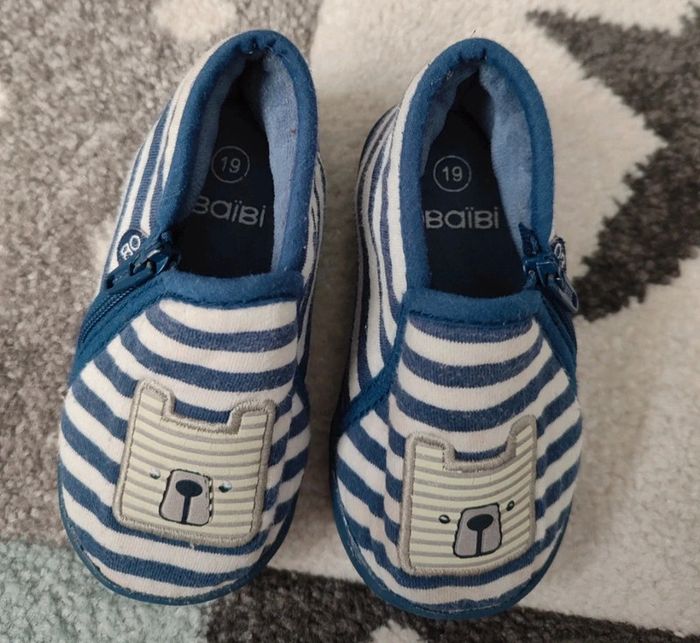 Pantoufles chaussons obaïbi pointure 19 - photo numéro 3