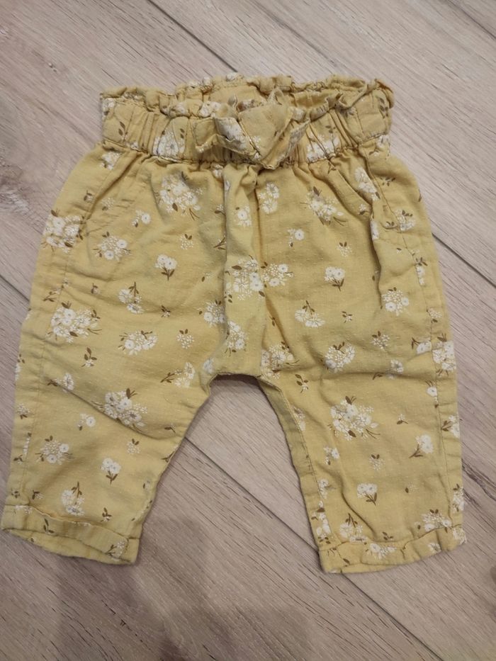 Lot pantalons fille 3 mois - photo numéro 8